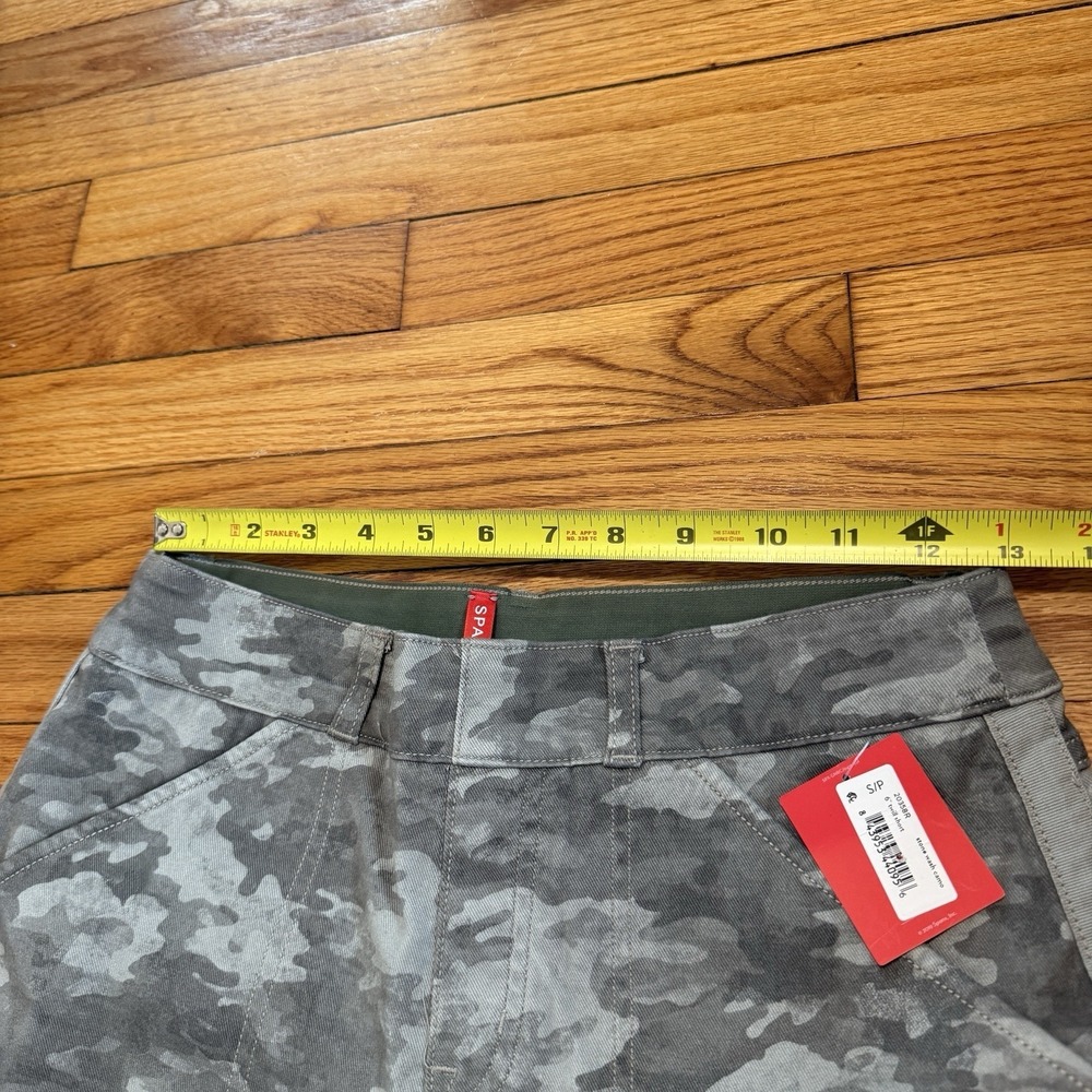 Spanx NWT 6‎ Inch Twill Shorts in Stone Wash Camo Size Small - Picture 8 of 8